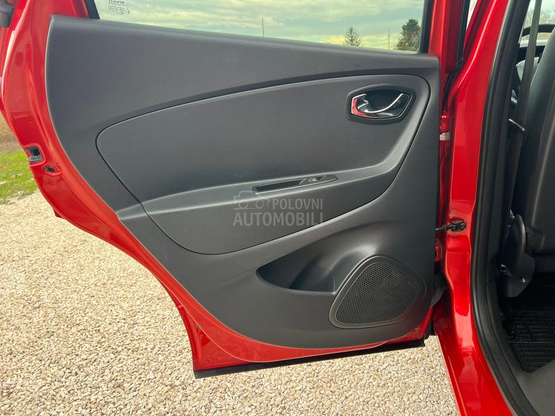 Renault Captur 0.9Tce/HELLY HANSEN