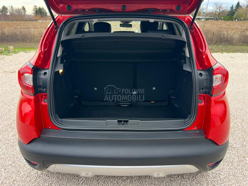 Renault Captur 0.9Tce/HELLY HANSEN