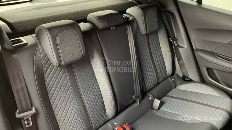 Peugeot 2008 Allure 1.2 E 130