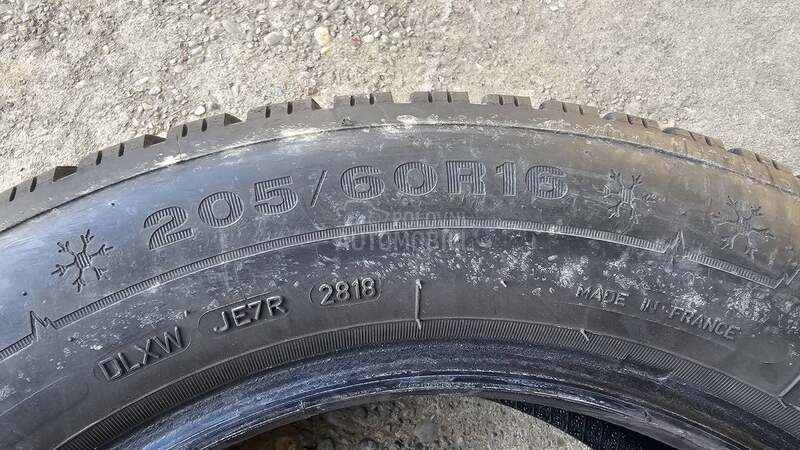 Dunlop 205/60 R16 Zimska