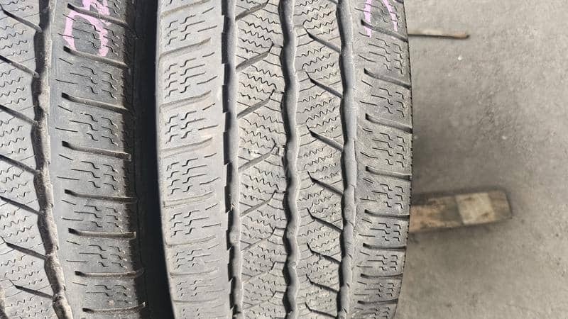 Continental 215/60 R17 Zimska