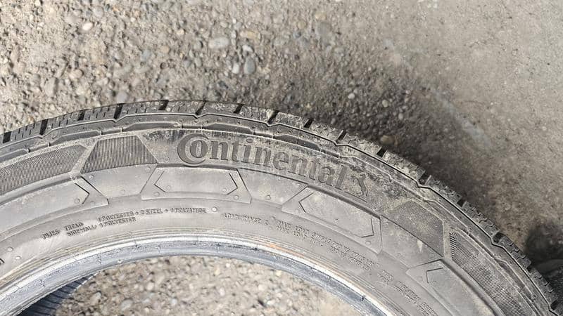 Continental 215/60 R17 Zimska