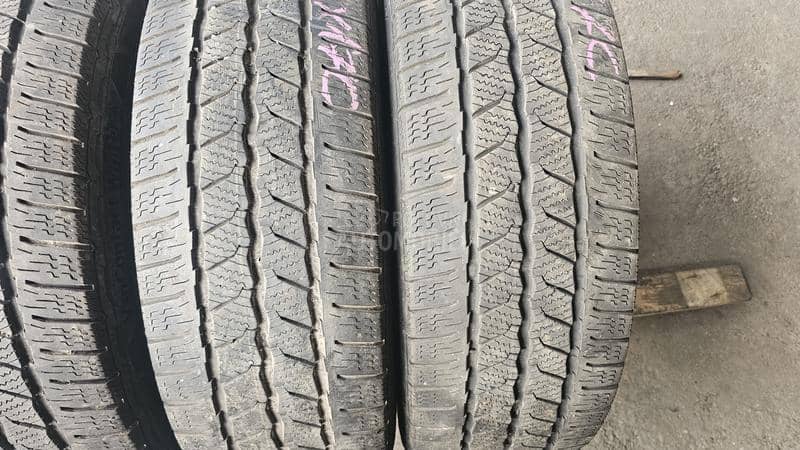 Continental 215/60 R17 Zimska