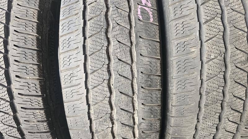 Continental 215/60 R17 Zimska