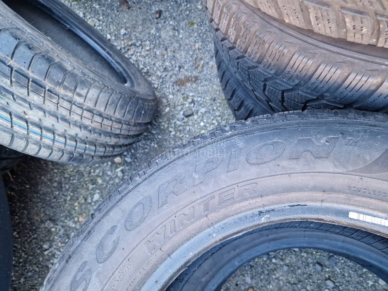 Pirelli 215/65 R17 Zimska