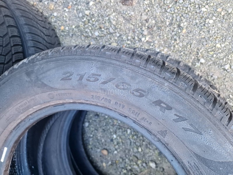 Pirelli 215/65 R17 Zimska