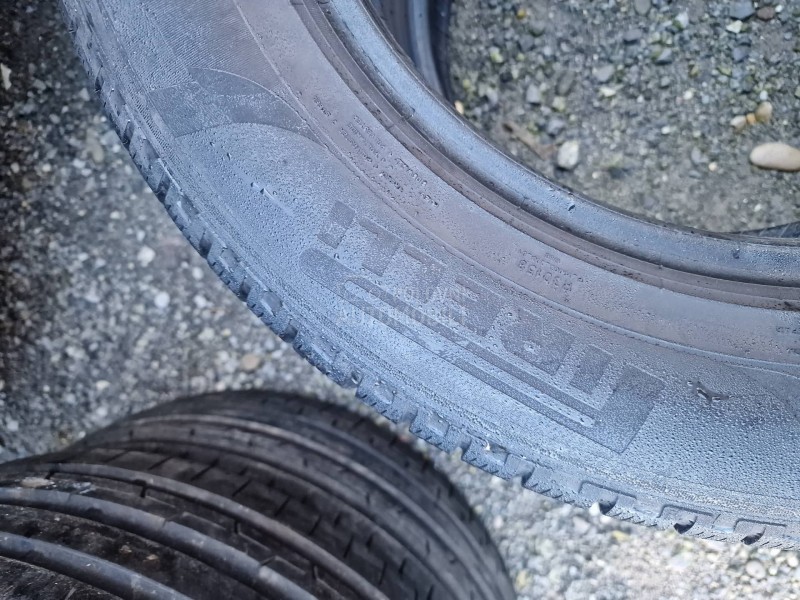 Pirelli 215/65 R17 Zimska