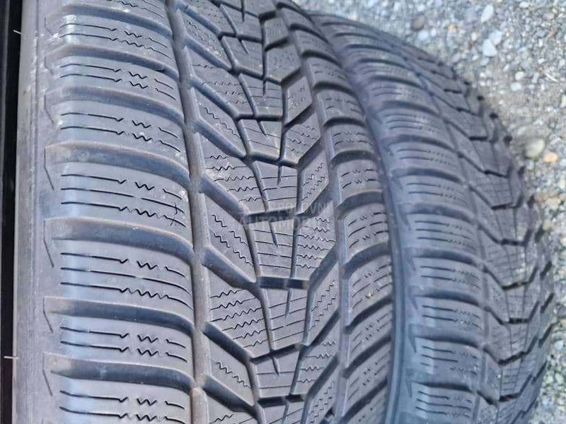 Hankook 225/60 R17 Zimska