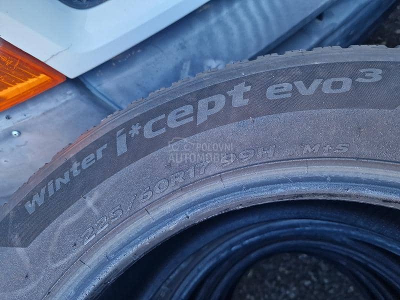 Hankook 225/60 R17 Zimska