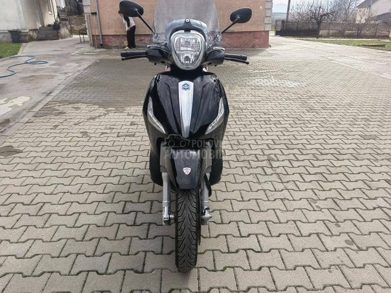 Piaggio Beverly 350ie ST