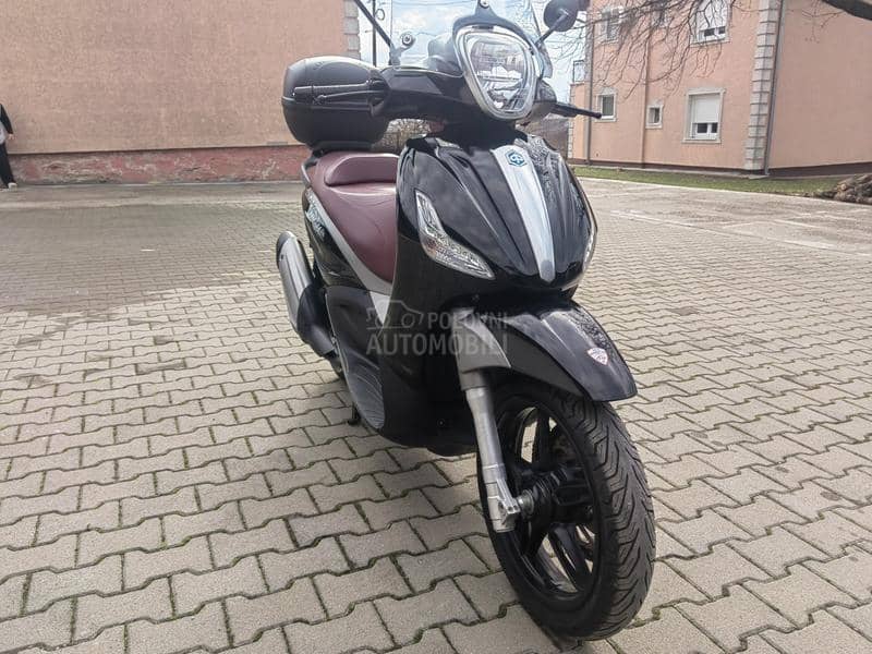 Piaggio Beverly 350ie ST