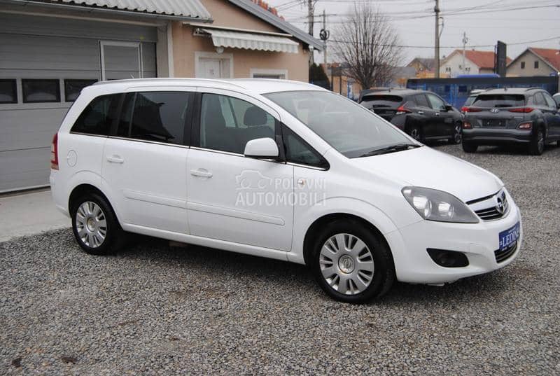 Opel Zafira 2004 - 2016. god. -  kompletan auto u delovima