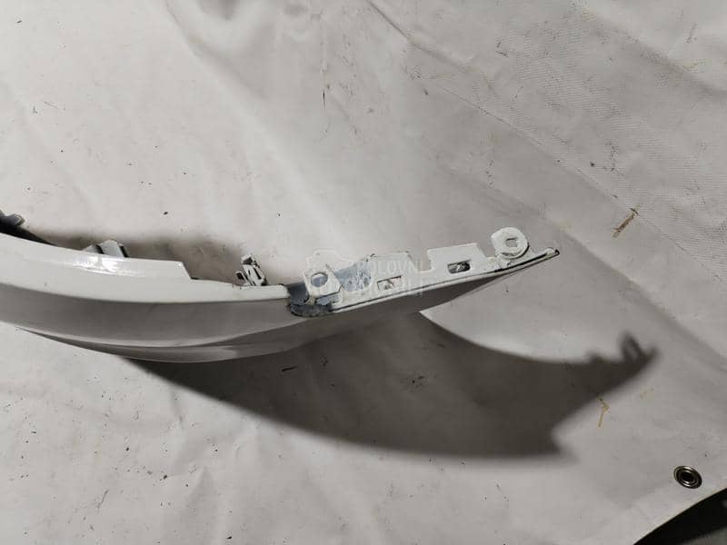 Prednji branik Sline