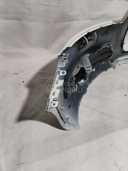 Prednji branik Sline