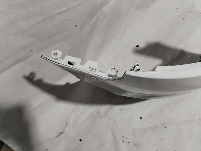 Prednji branik Sline