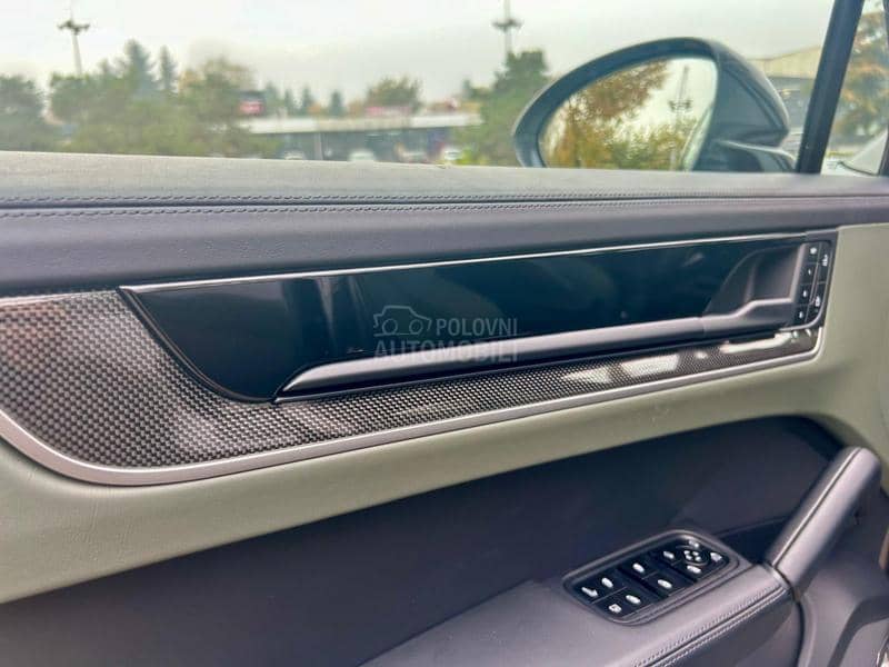 Porsche Cayenne FACE COUPE E-Hybrid