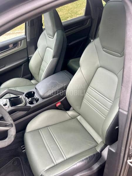 Porsche Cayenne FACE COUPE E-Hybrid