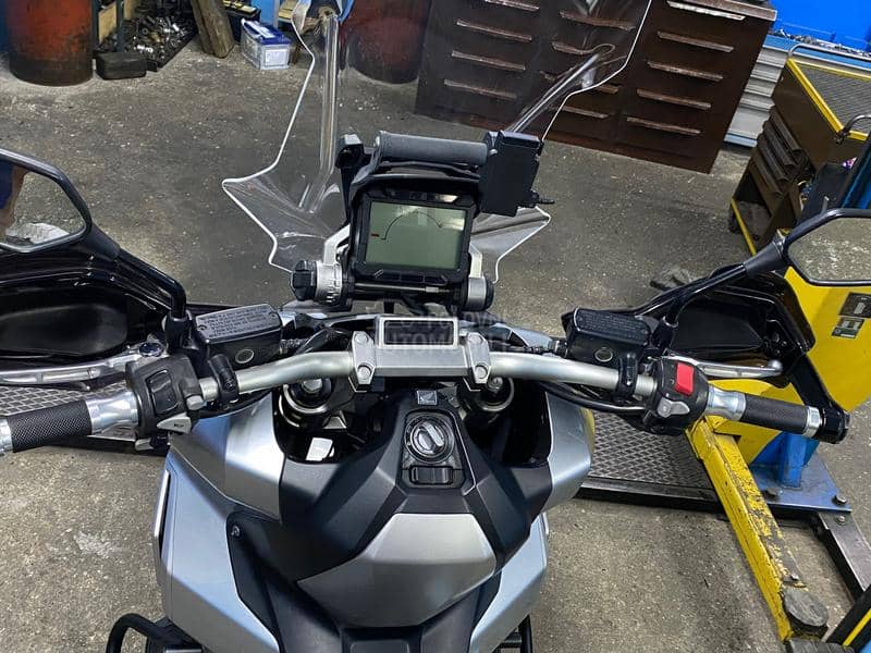 Honda X ADV 750