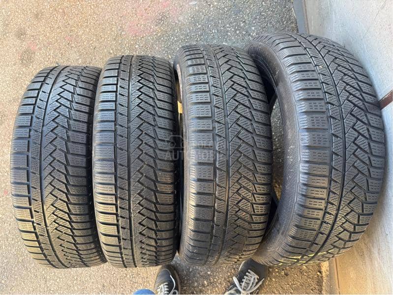 Continental 215/60 R18 Zimska