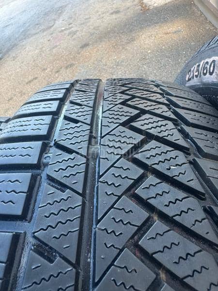 Continental 215/60 R18 Zimska