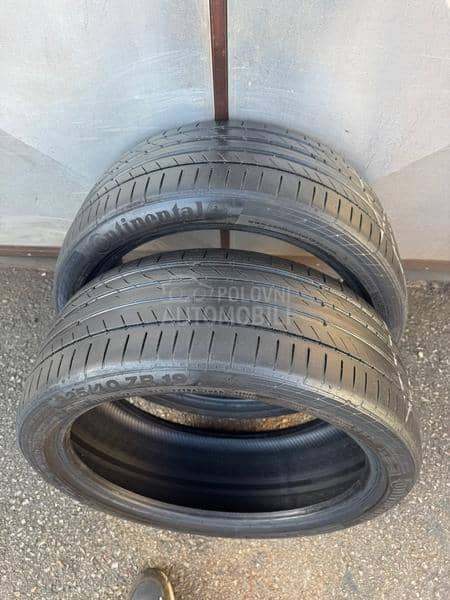 Continental 225/40 R19 Letnja