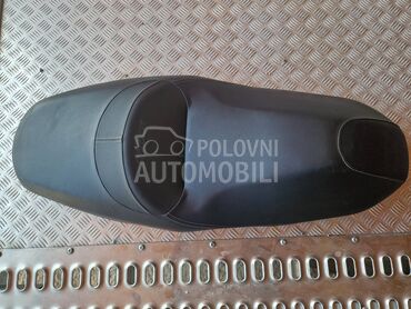 Sediste za x max 300