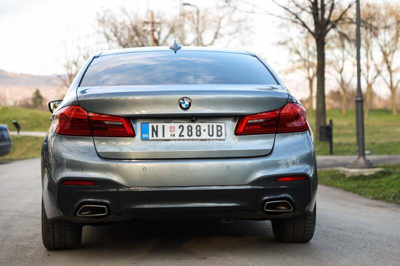 BMW 520 XDRIVE M PAK H/K HUD