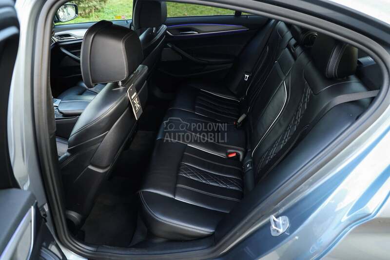 BMW 520 XDRIVE M PAK H/K HUD