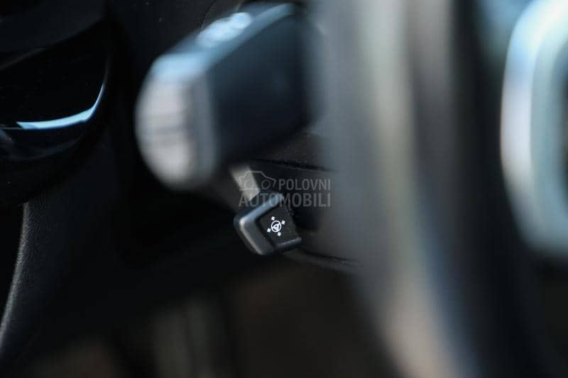 BMW 520 XDRIVE M PAK H/K HUD