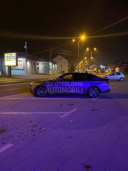 BMW 520 XDRIVE M PAK H/K HUD