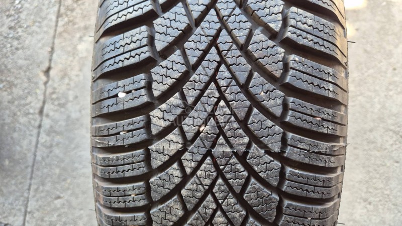 Bridgestone 205/60 R16 Zimska