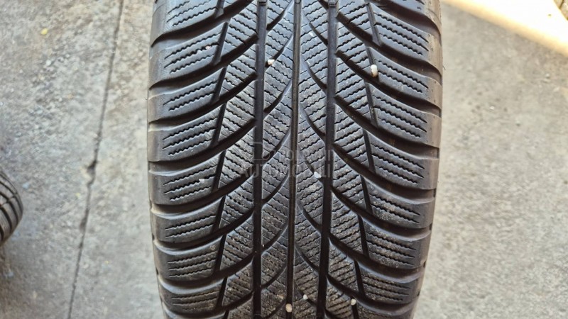 Bridgestone 205/60 R16 Zimska