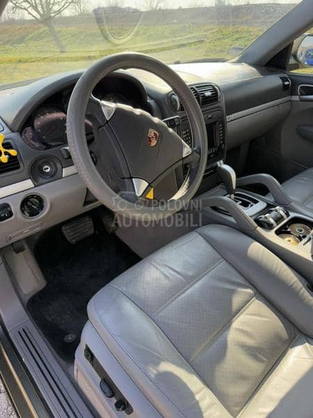 Porsche Cayenne 3.6