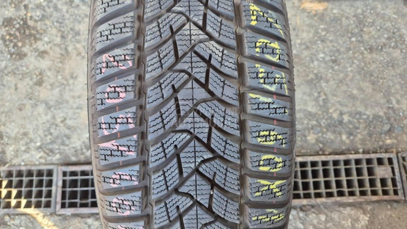 Dunlop 205/60 R16 Zimska