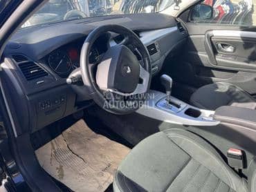 Centralna - središnja konzola za Renault Laguna od 2007. do 2015. god.