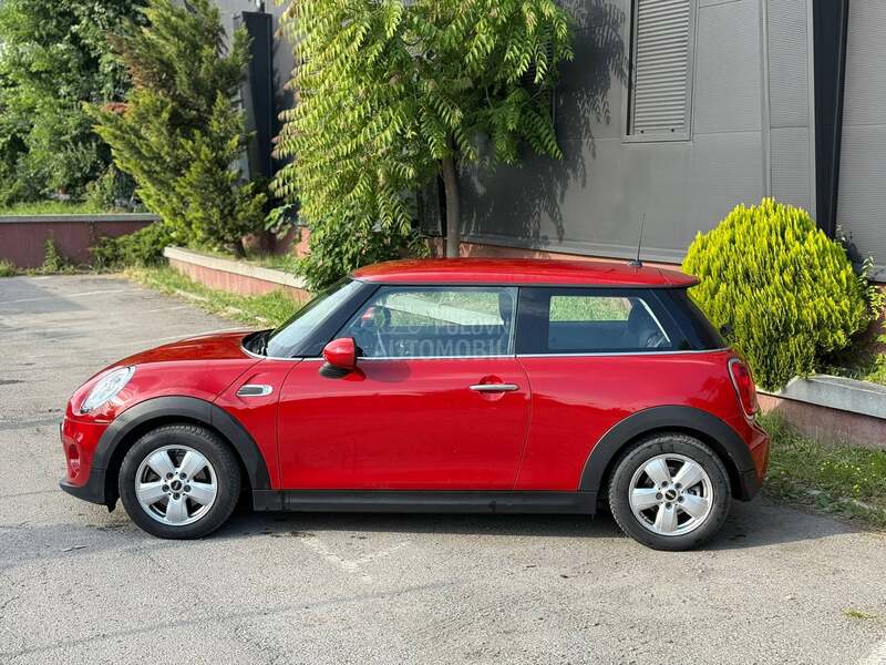 MINI One 
