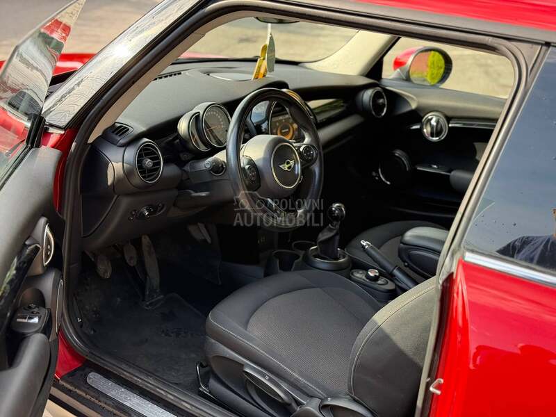MINI One 