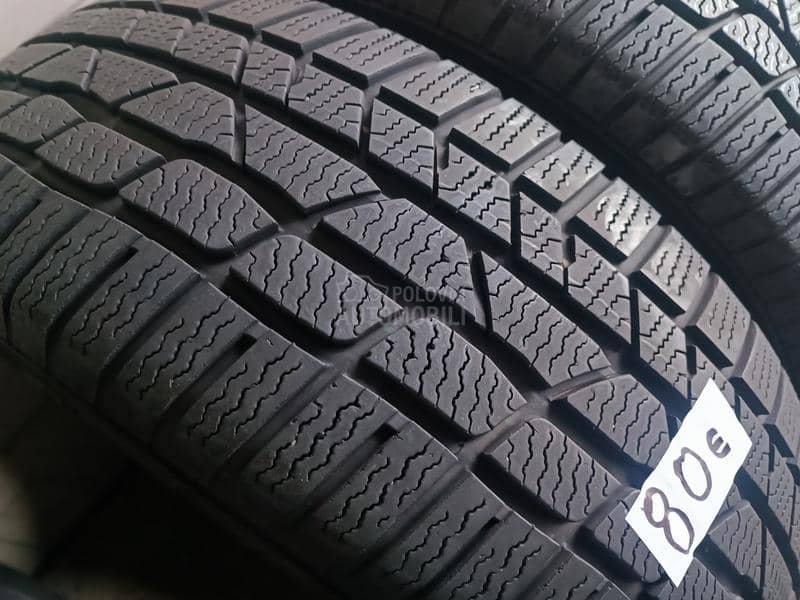 Continental 215/60 R17 Zimska