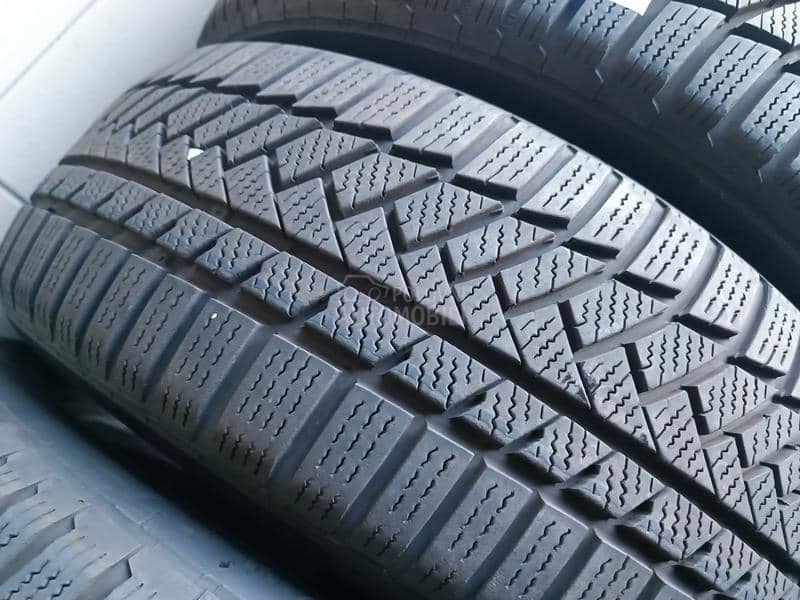 Continental 205/55 R17 Zimska