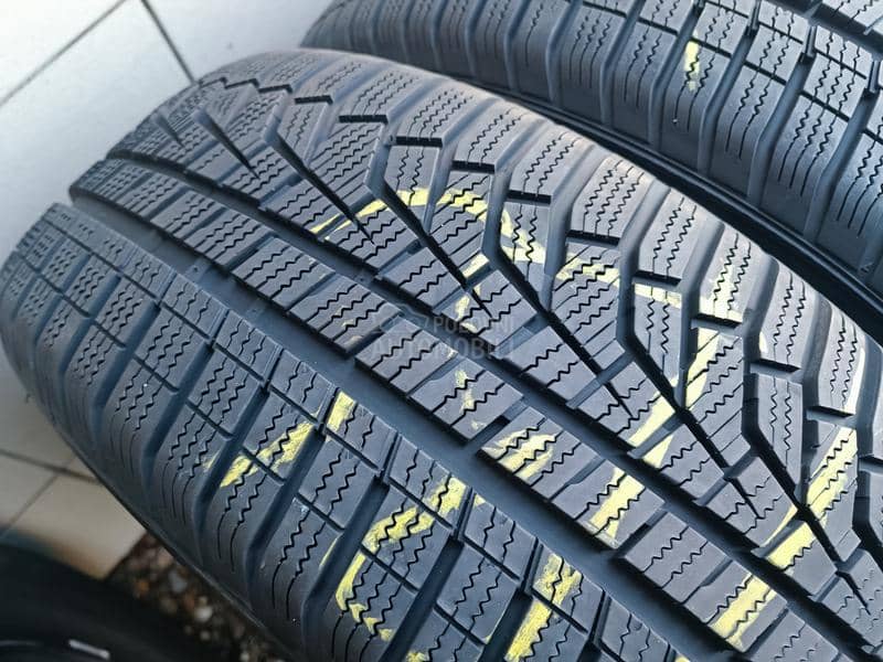Hankook 215/60 R16 Zimska