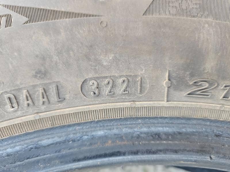 Nexen 215/65 R16 Zimska