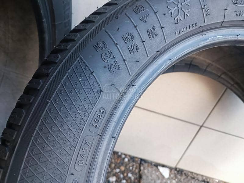 Kleber 225/55 R18 Zimska