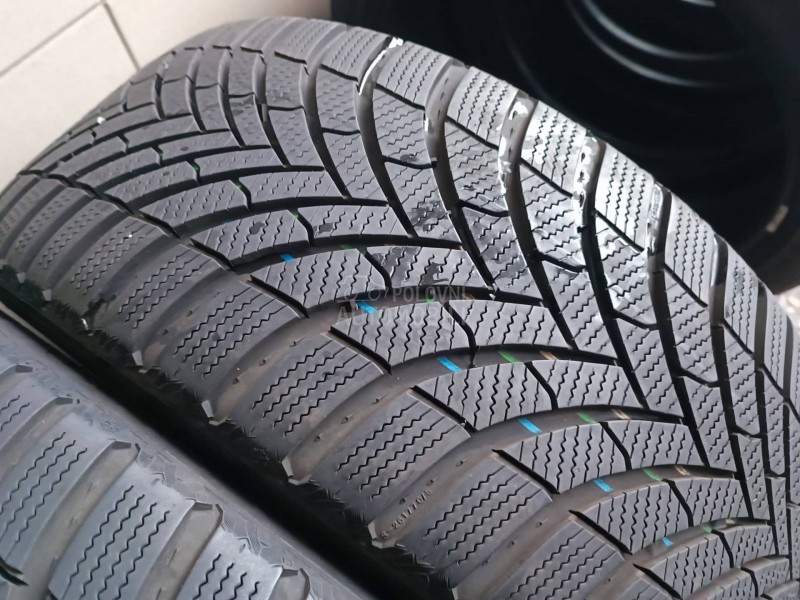 Semperit 225/45 R18 Zimska