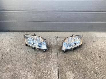 Levi Desni Far za Toyota Auris od 2007. do 2010. god.