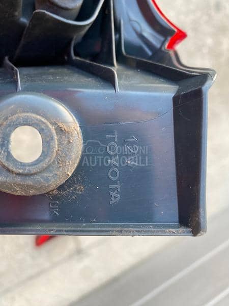 Zadnja Desna Stop Lampa II e18