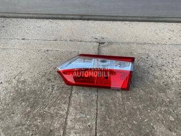 Zadnja Desna Lampa Unutrasnja za Toyota Corolla od 2013. do 2017. god.