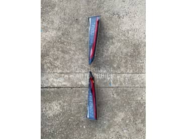 Zadnje Stop Svetlo Unutrasnje za Toyota Corolla od 2018. do 2024. god.