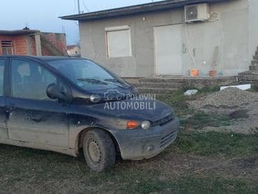 Fiat Multipla 2003. god. -  kompletan auto u delovima