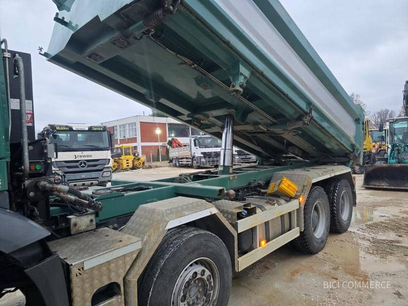 Mercedes Benz Arocs 3245