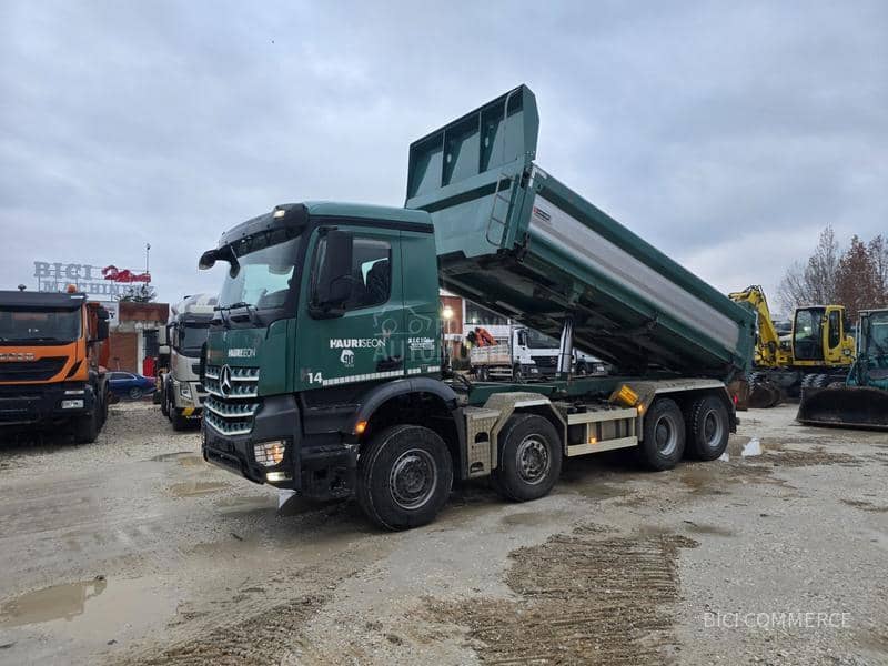 Mercedes Benz Arocs 3245